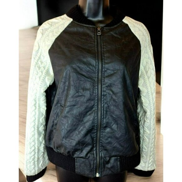 Double Zero Womens Small Black Faux Leather Jacket Cream Cable Knit Sleeves - Picture 1 of 7
